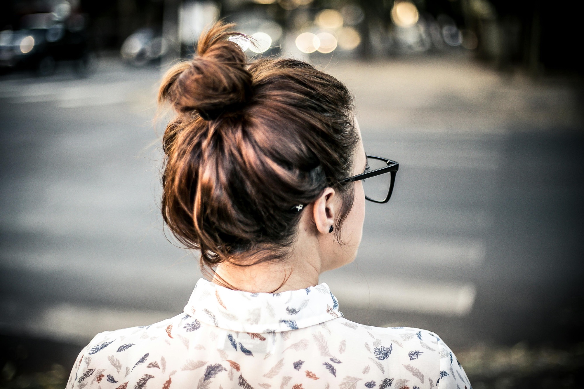 “The Great Bun Debate: Is Versatility the Key to Style?”